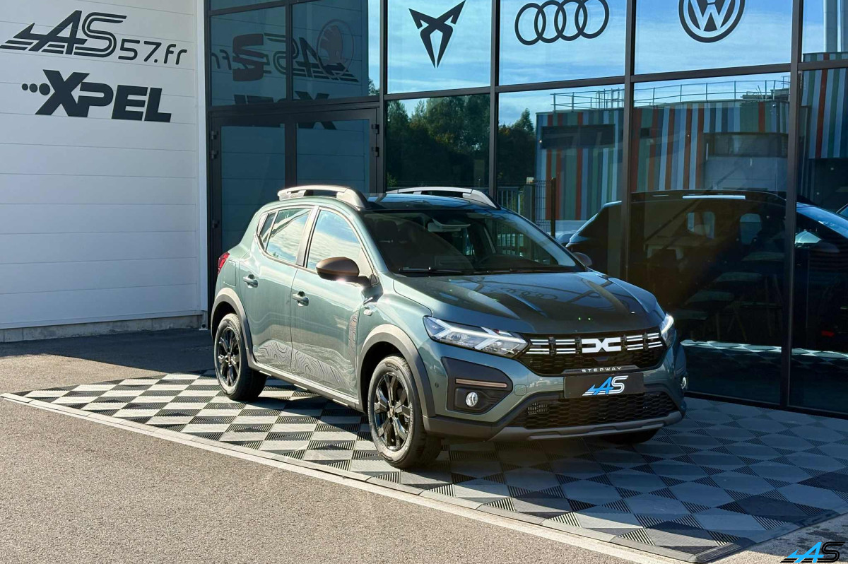 Occasion DACIA SANDERO STEPWAY EXPRESSION TCE 90 CAMERA PACK HIVER